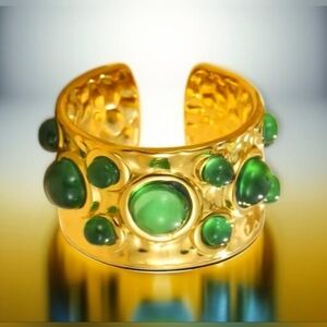 18k Gold Plated Byzantine Hammered Emerald Glass Cabochon Ring
